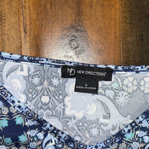 New Direction Top Sz L - Picture 7 of 10